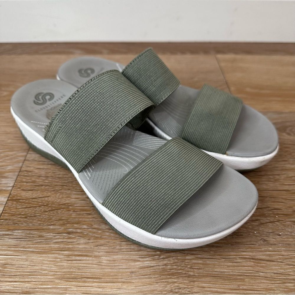 Clarks Women’s Gray Slip On Sandals